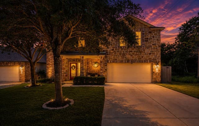 Home for sale at 10710 Tansy Cyn in Helotes, TX — photo 2