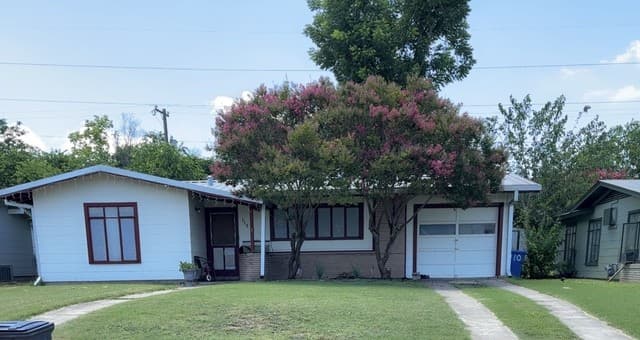 Home for sale at 110 Cyril in San Antonio, TX — photo 1