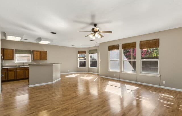 Home for sale at 8012 Eagle Peak in Helotes, TX — photo 5