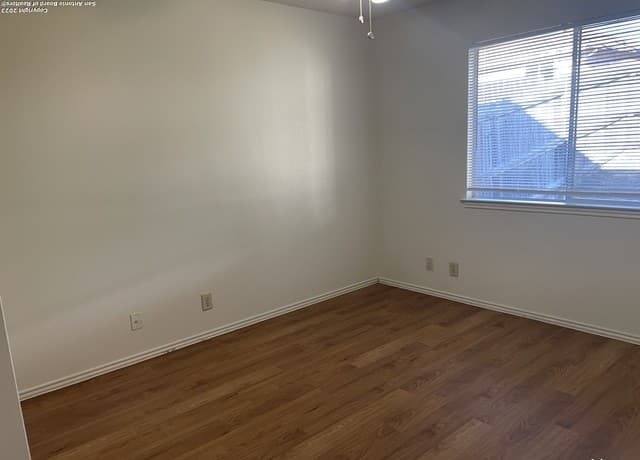 2-bedroom rental at 14439 Hereford in San Antonio, TX — photo 5