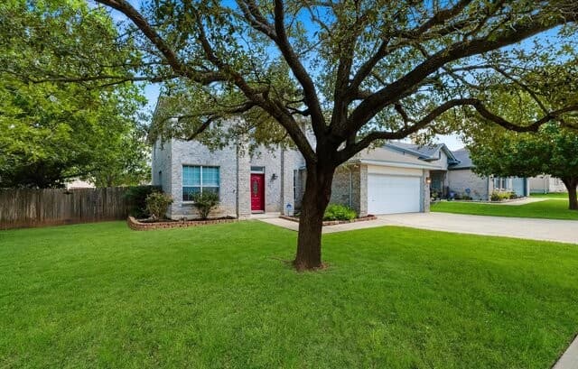Home for sale at 132 Springtree Bnd in Cibolo, TX — photo 4