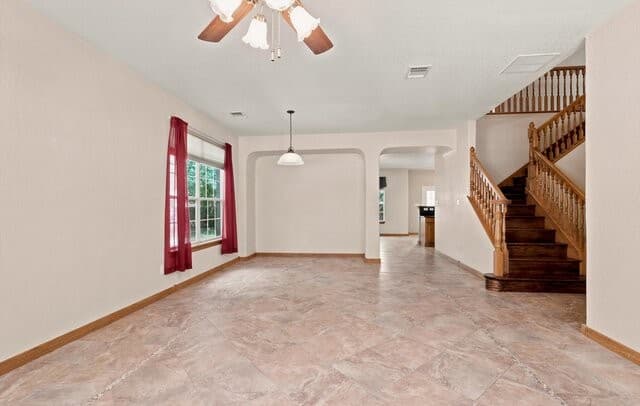 Home for sale at 132 Springtree Bnd in Cibolo, TX — photo 5