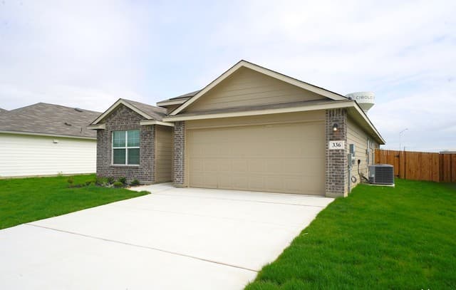 3-bedroom rental at 336 Great Raft in Cibolo, TX — photo 5