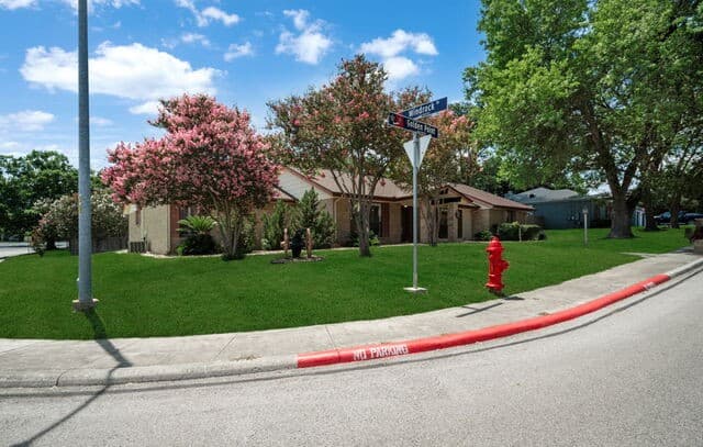 Home for sale at 8703 Golden Pt in Windcrest, TX — photo 2
