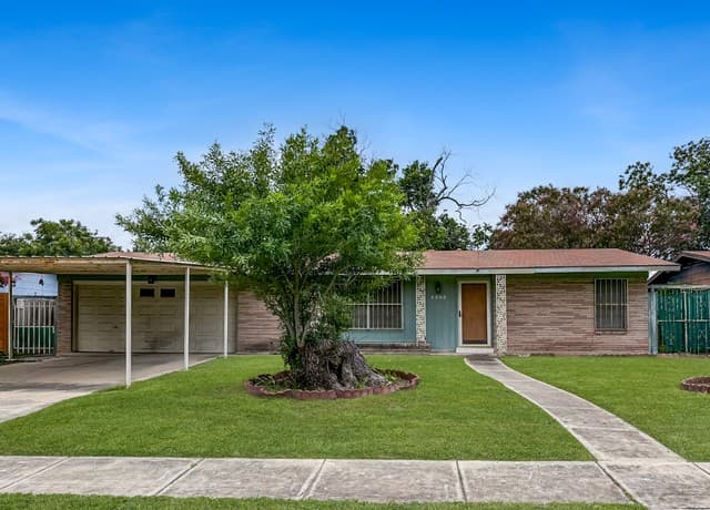 Home for sale at 4503 Bikini Dr in San Antonio, TX — photo 1