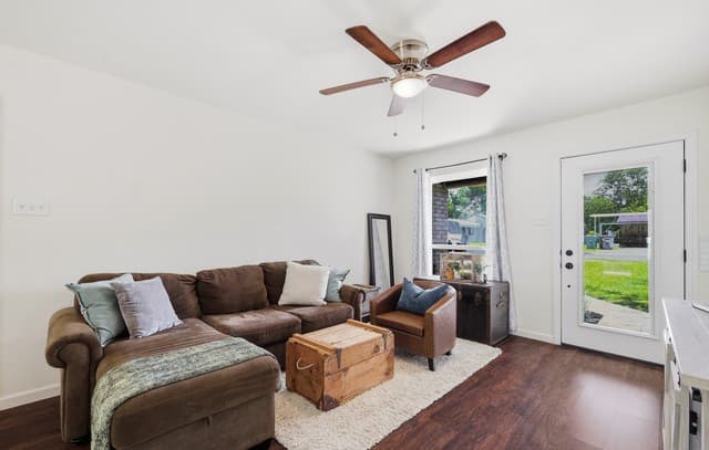Home for sale at 6707 Pear Tree in San Antonio, TX — photo 2