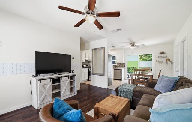 Home for sale at 6707 Pear Tree in San Antonio, TX — photo 4