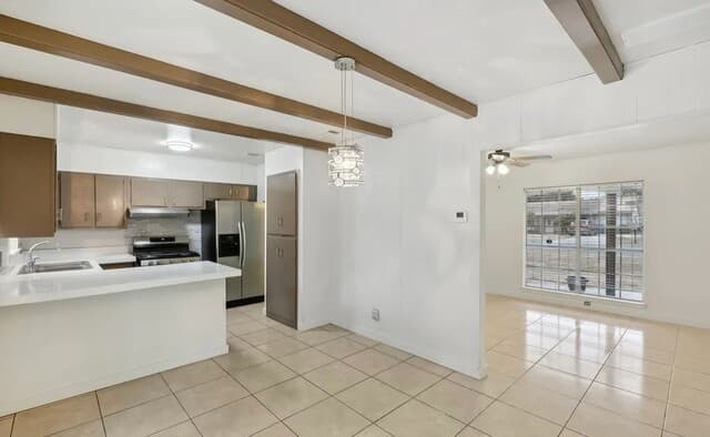 3-bedroom rental at 4311 Sun Gate St in San Antonio, TX — photo 4