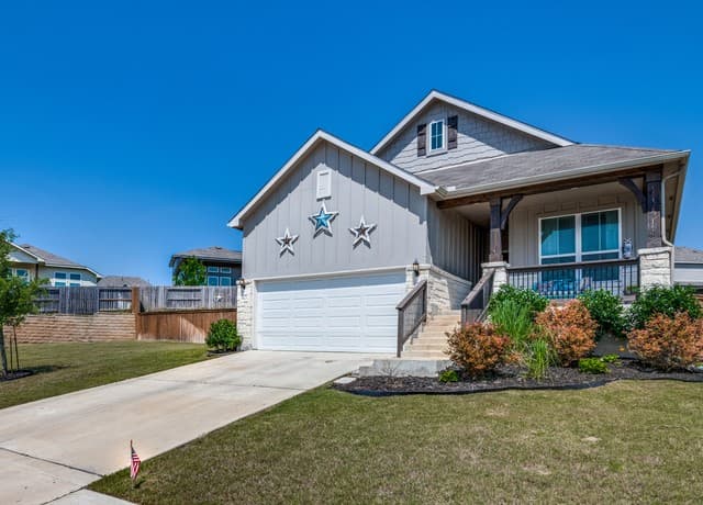 3-bedroom rental at 6623 Bowie in Schertz, TX — photo 2