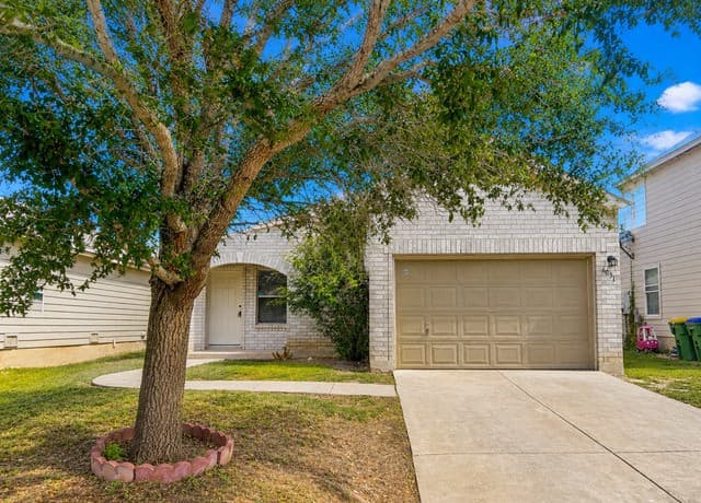 3-bedroom rental at 6031 Kensinger Pass in Converse TX