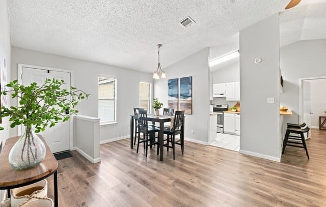 Home for sale at 13923 Woodbreeze St in San Antonio, TX — photo 4