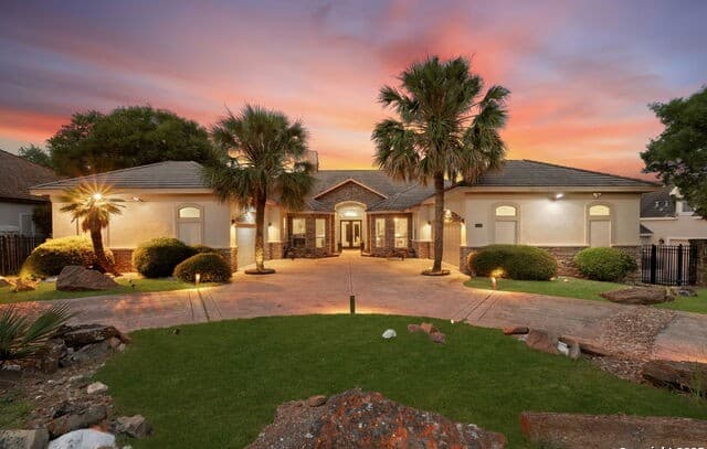 5-bedroom home for sale at 24626 Bogey Rdg in San Antonio TX