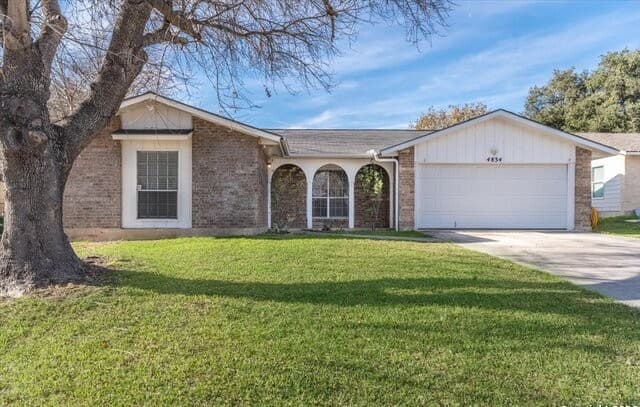Home for sale at 4834 Casa Bello in San Antonio, TX — photo 2