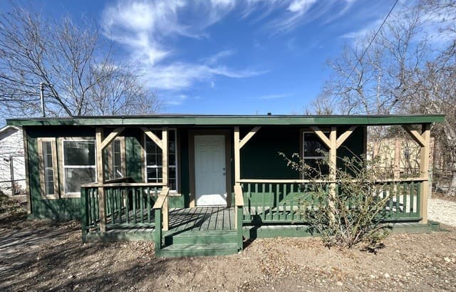 Home for sale at 715 W Gerald in San Antonio, TX — photo 1