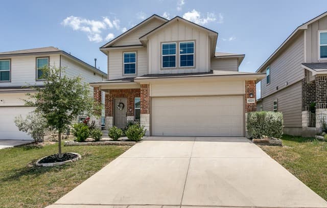 Home for sale at 4221 Fort Palmer in St Hedwig, TX — photo 1