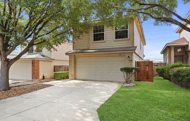 Home for sale at 6818 Sandy Point Dr in San Antonio, TX — photo 2