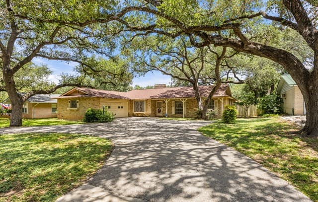 3-bedroom home for sale at 1023 Melissa Dr in San Antonio TX