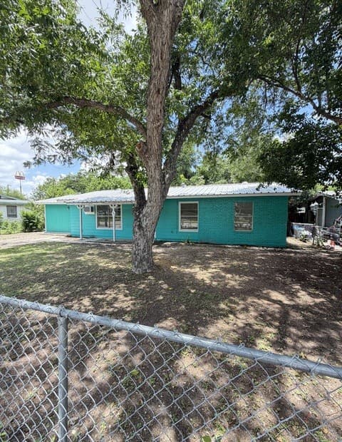 Home for sale at 6927 Biscayne in San Antonio, TX — photo 1