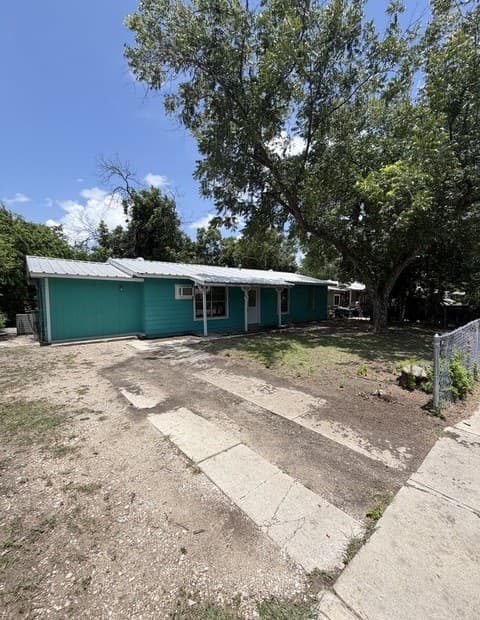Home for sale at 6927 Biscayne in San Antonio, TX — photo 2