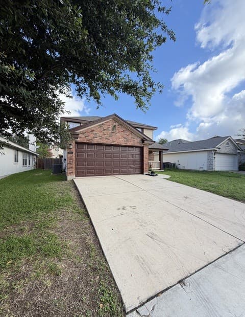 Home for sale at 6411 Castle Vw in San Antonio, TX — photo 3