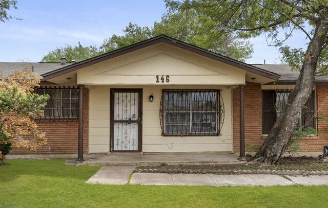 Home for sale at 146 Mountain Valley St in San Antonio, TX — photo 4