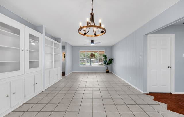 Home for sale at 1305 E Colorado in Pearsall, TX — photo 2