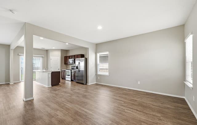 Home for sale at 4019 Asher in St Hedwig, TX — photo 4