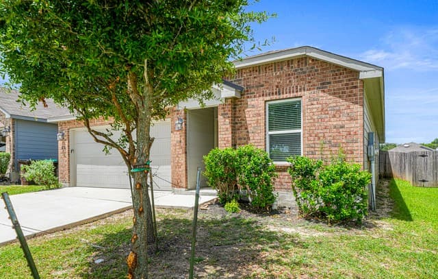 Home for sale at 9511 Apple Ridge in San Antonio, TX — photo 2