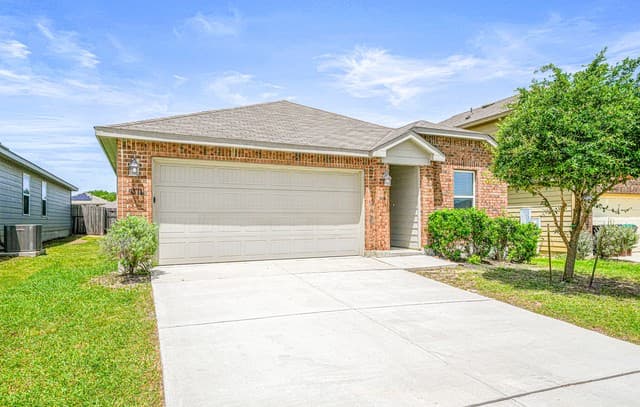 Home for sale at 9511 Apple Ridge in San Antonio, TX — photo 3