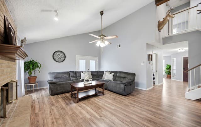 Home for sale at 4431 Pebble Hl in San Antonio, TX — photo 3