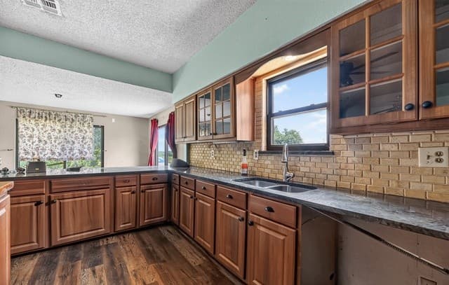 Home for sale at 6297 S Fm 3465 in Adkins, TX — photo 1
