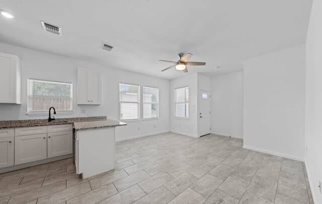 2-bedroom rental at 323 Gabriel Unit 202 in San Antonio, TX — photo 5
