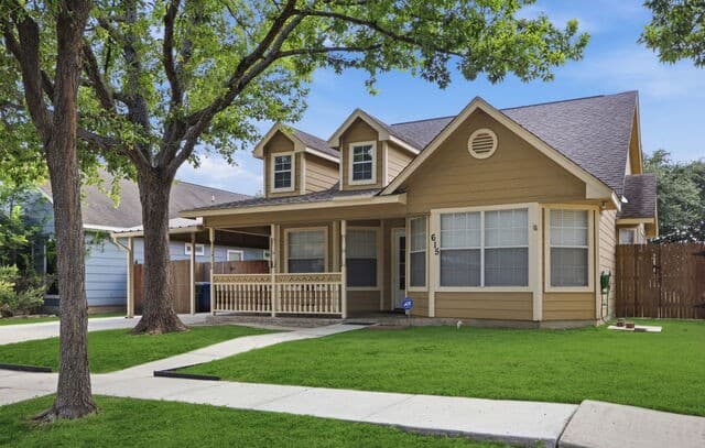 Home for sale at 615 Claude W Black in San Antonio, TX — photo 3