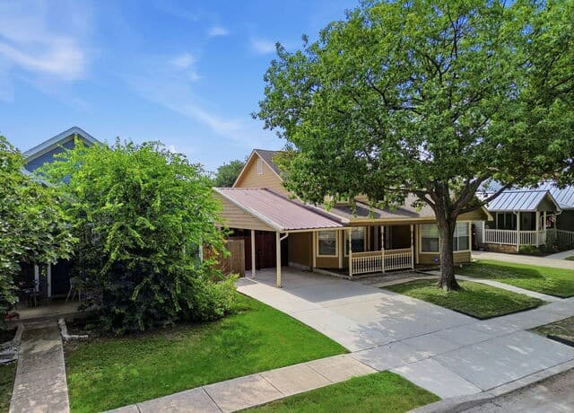 Home for sale at 615 Claude W Black in San Antonio, TX — photo 4