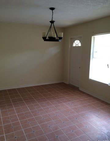 Home for sale at 2139 Babs Dr in San Antonio, TX — photo 5