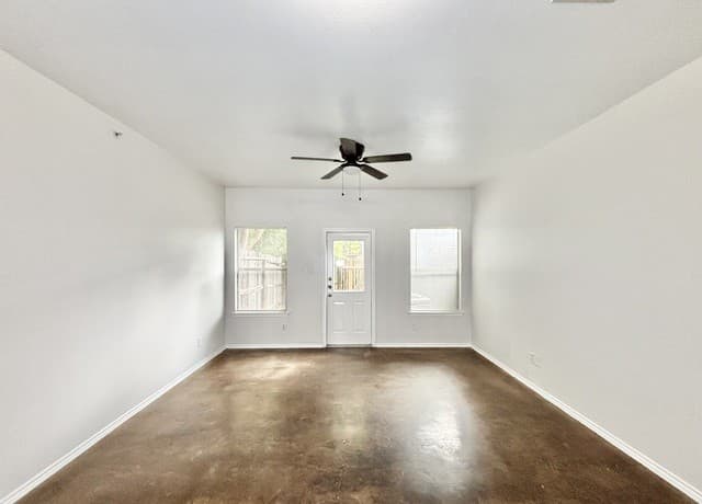 3-bedroom rental at 10814 Mathom Lndg Unit 2 in Universal City, TX — photo 4