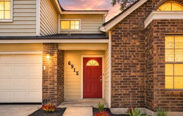 Home for sale at 6915 Raintree Frst in San Antonio, TX — photo 3