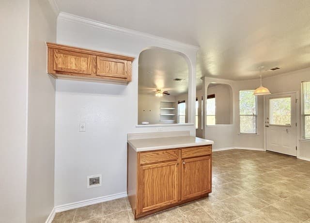 3-bedroom rental at 9130 Feather Blf in Helotes, TX — photo 5