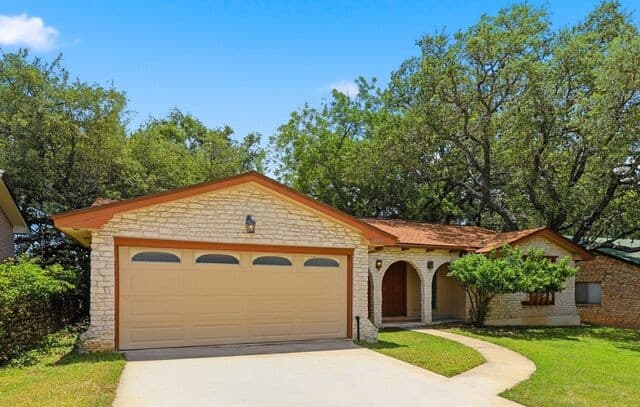 Home for sale at 6018 Forest Shadow St in San Antonio, TX — photo 3