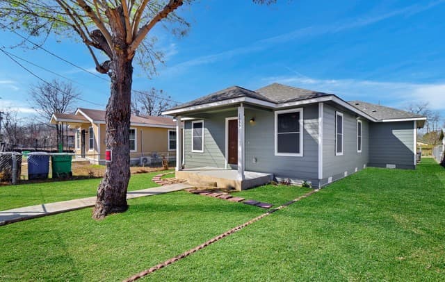 Home for sale at 1635 Arbor Pl in San Antonio, TX — photo 1