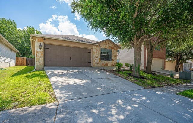 Home for sale at 216 Hereford Street in Cibolo, TX — photo 1