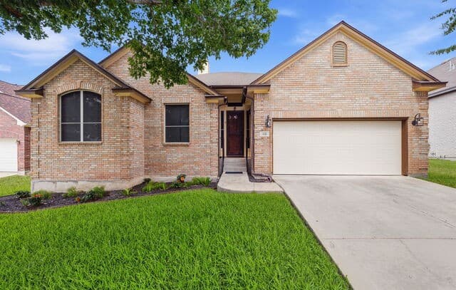 Home for sale at 108 Shadow Mountain Dr in Cibolo, TX — photo 1