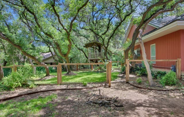 Home for sale at 104 Wisteria in San Antonio, TX — photo 5