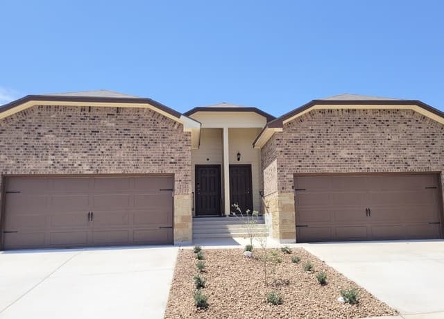 3-bedroom rental at 9221 Groff Lndg Unit 1 in Converse TX