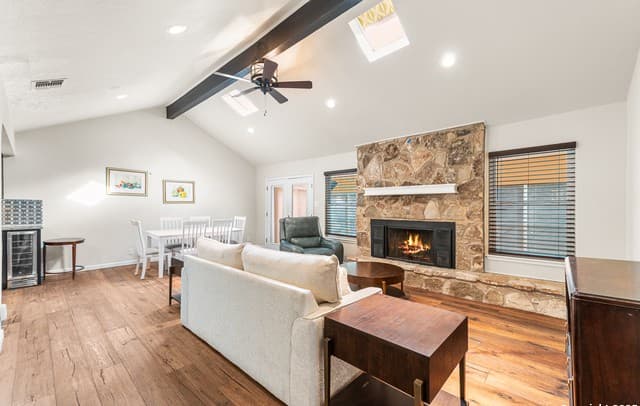 Home for sale at 13863 Brook Hollow Blvd in San Antonio, TX — photo 5