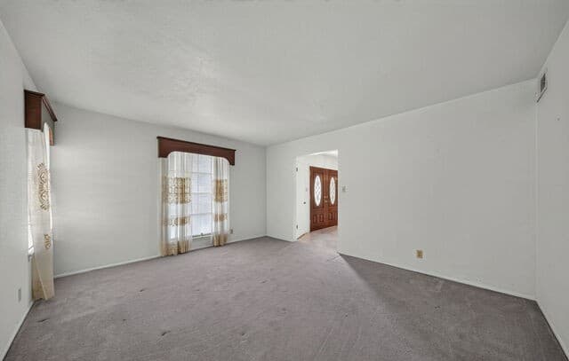 Home for sale at 9003 Rock Cliff Rd in San Antonio, TX — photo 5