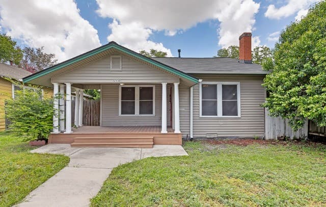 2-bedroom rental at 510 Avant Ave in San Antonio, TX — photo 2