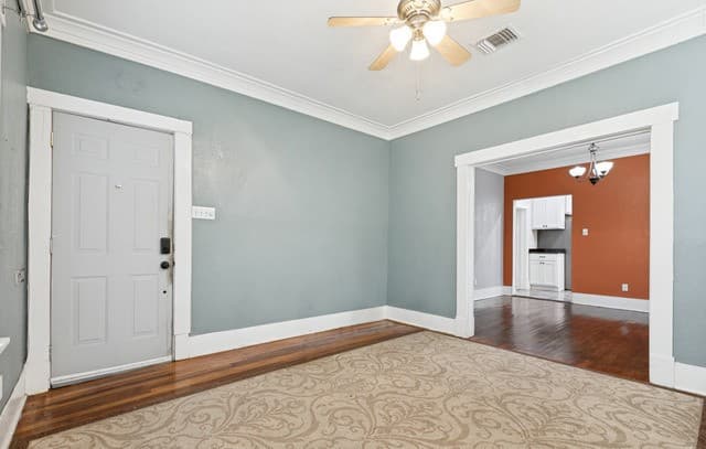 2-bedroom rental at 510 Avant Ave in San Antonio, TX — photo 4