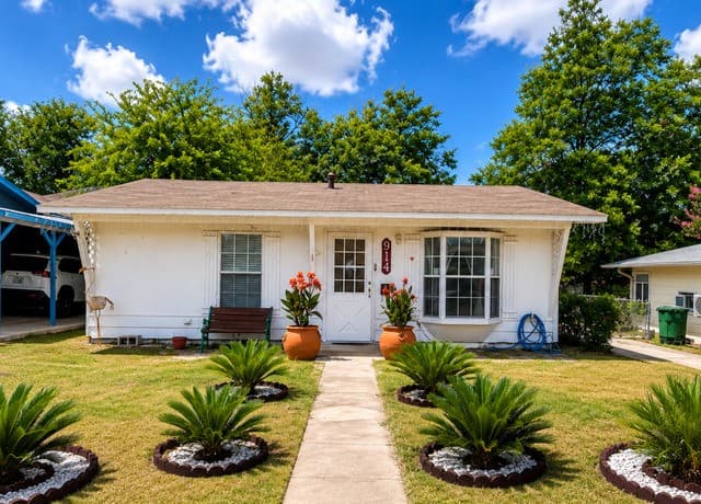 Home for sale at 914 Glamis Ave in San Antonio, TX — photo 2