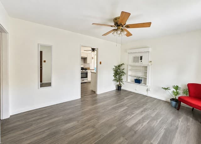 Home for sale at 914 Glamis Ave in San Antonio, TX — photo 5